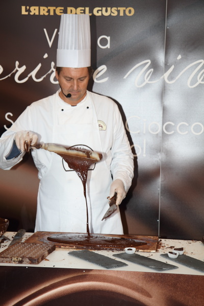 perugina chocolatier tempering chocolate